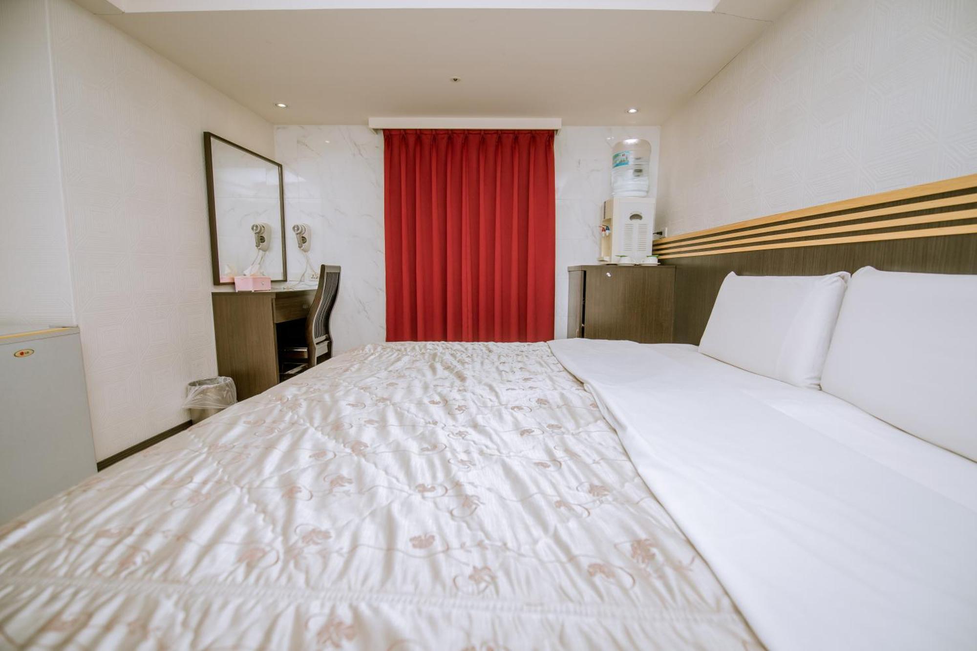 Guide Hotel Taoyuan Fuxing Cameră foto